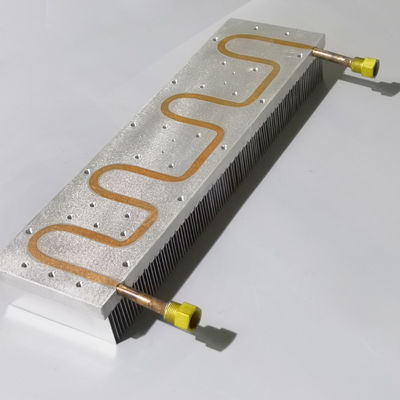 水冷のためのEnbededの銅管の電子脱熱器IGBT