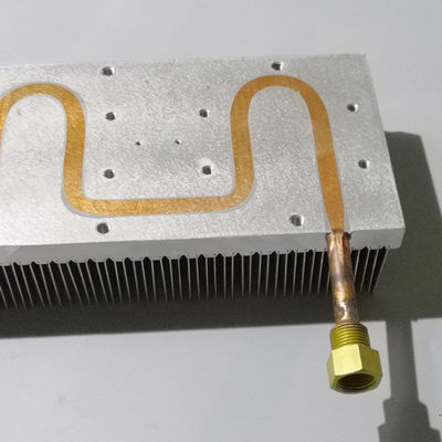 水冷のためのEnbededの銅管の電子脱熱器IGBT