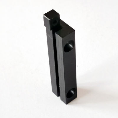 部品の黒い陽極酸化された多目的を製粉するAntirust機械で造られたCNC